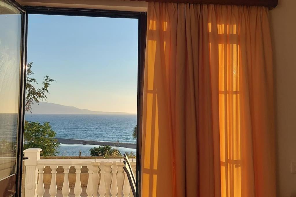 Apartment Tinka In Saranda ภายนอก รูปภาพ